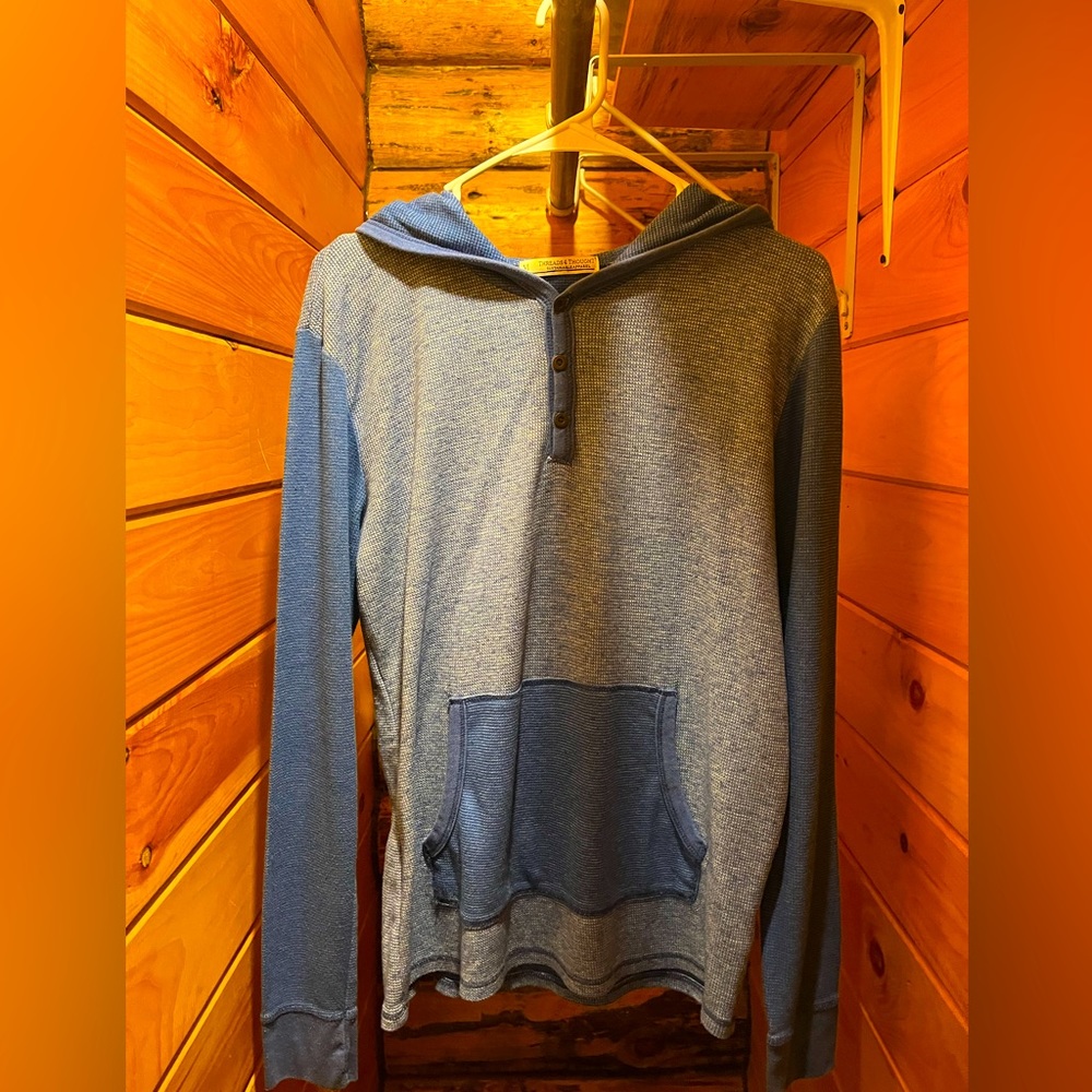 Thin sweatshirt